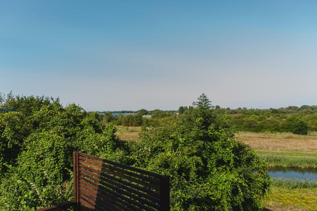 Widokowka Villa Tarnobrzeg Kültér fotó